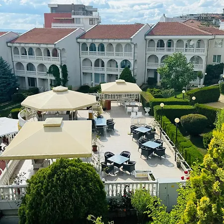 Lazur 1 7- 5 Apartment *