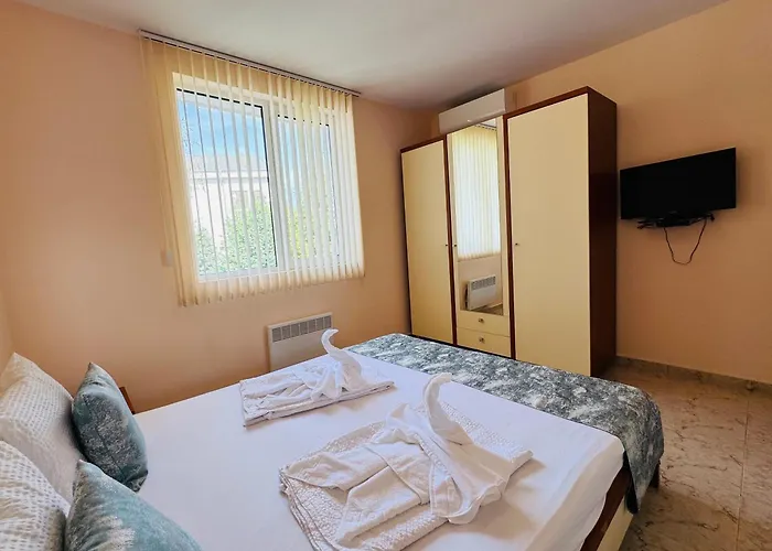 Апартамент Lazur 1 7- 5